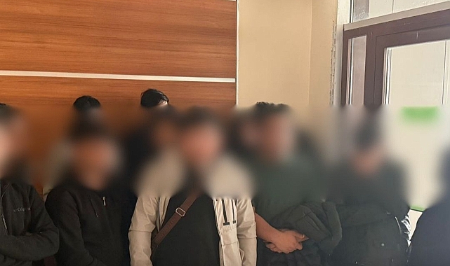 16 düzensiz göçmen yakalandı