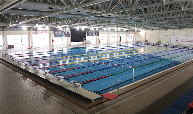 Edirne’de Yüzme Şöleni