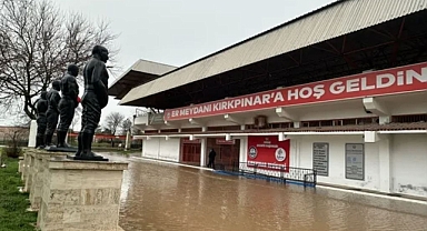 Er Meydanı Sular Altında