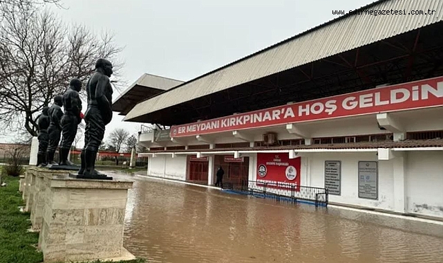 Er Meydanı Sular Altında