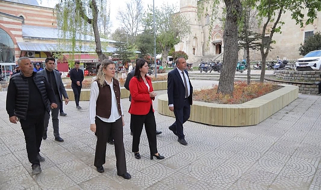 Eski Cami Çevresindeki Düzenleme Çalışmaları Hızlanıyor