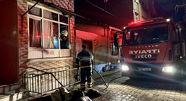 Evde çıkan yangın korkuttu