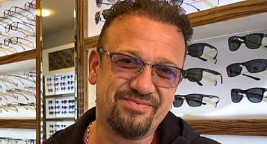 İşini Seven de Var, Geçinemeyen de