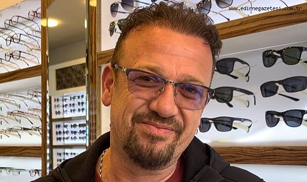 İşini Seven de Var, Geçinemeyen de