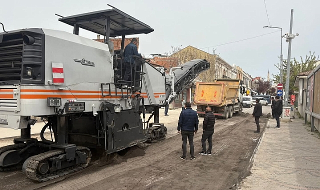 Kaleiçi’nde Asfalt Mesaisi Başladı