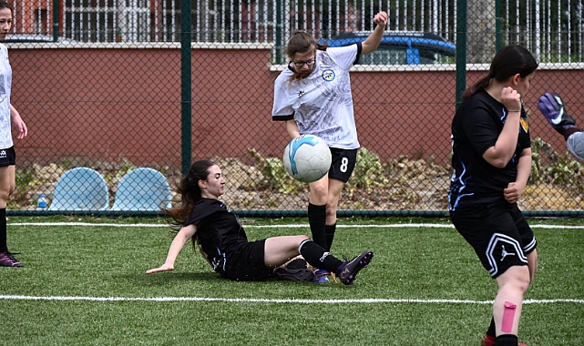 Kupalar sahiplerini buldu