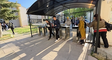 Lisede Turnikeli Güvenlik Dönemi