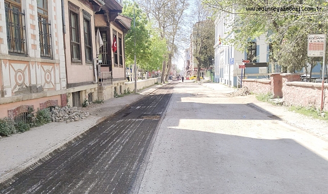 Maarif Caddesi Asfalta Hazırlanıyor