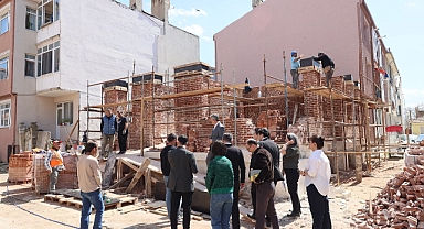 Manyas Karakolu'ndaki ihya çalışmaları sürüyor