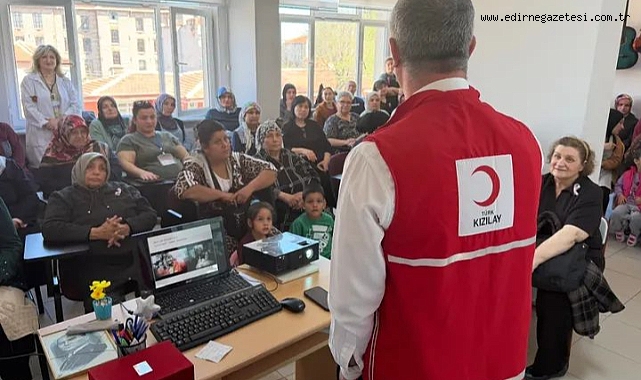 Pembe kurdele ile farkındalık mesajı