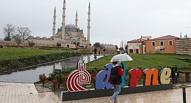 Sağanak etkili oluyor