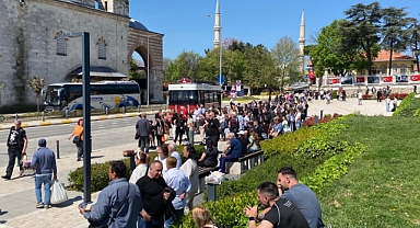 Selimiye Meydanı Turistlerle Taştı