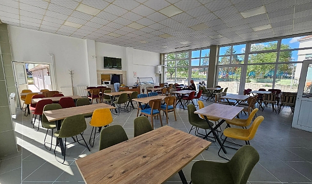 Belediye Cafe ve Çay Evi Yeni Yerinde Hizmete Başladı
