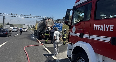 Çimento yüklü kamyon itfaiyenin müdahalesiyle söndürüldü