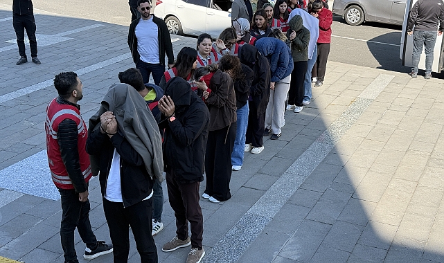 Dolandırıcılık operasyonunda yakalanan 12 şüpheli tutuklandı