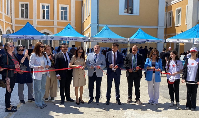 EYBAL’DA TÜBİTAK 4006 Bilim Fuarı açıldı