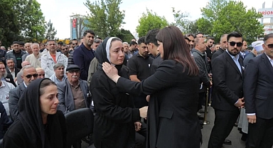 Gencan Şehit Polislerin Cenaze Törenine Katıldı