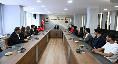 Milli sporcularla bir araya geldi