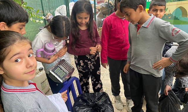 Minik Öğrencilerden Sıfır Atık Marketine Ziyaret