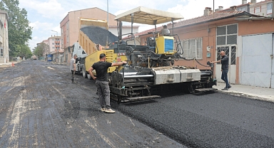 Mithatpaşa Mahallesi’nde Asfalt Mesaisi Sürüyor