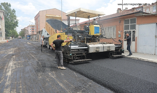 Mithatpaşa Mahallesi’nde Asfalt Mesaisi Sürüyor
