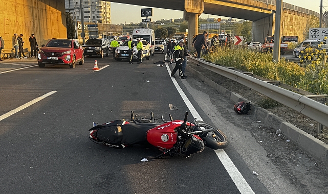 Motosikletin bariyerlere çarptığı kazada 1 kişi öldü