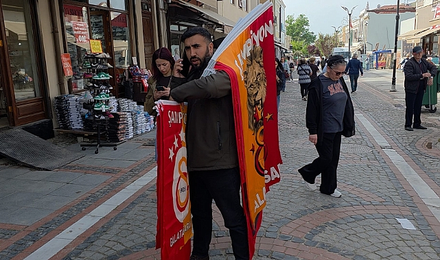Saraçlar Caddesi’nde Süper Lig heyecanı sokaklara taşındı