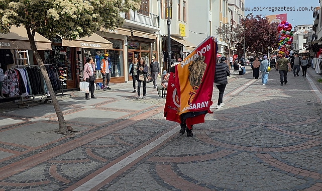Saraçlar Caddesi’nde Süper Lig heyecanı sokaklara taşındı