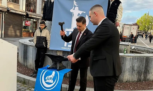 Saraçlar'da Demir Dövüldü 