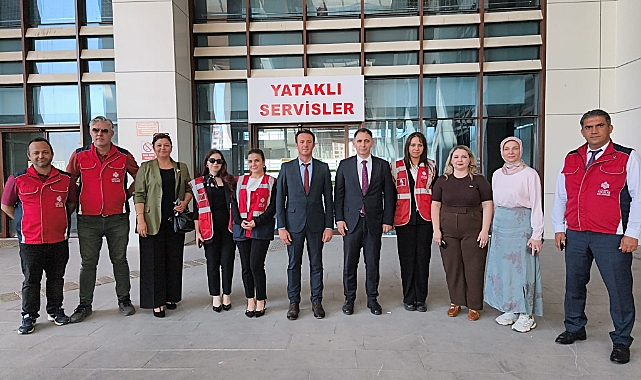 Vakıf geleneği kapsamında hastalara meyve ikram edildi
