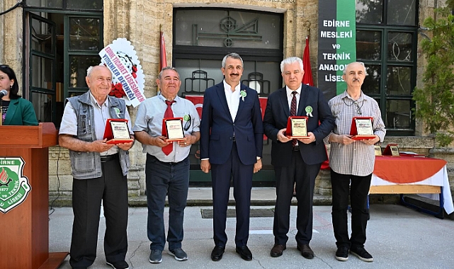 Vali Sezer geleneksel pilav günü programına katıldı