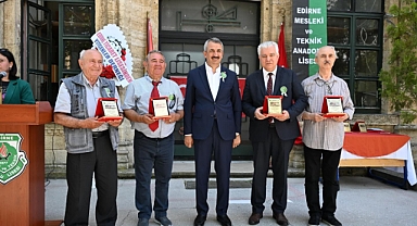 Vali Sezer geleneksel pilav günü programına katıldı