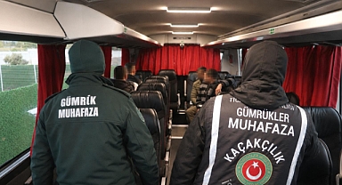 Yanlış otobüse binen 4 düzensiz göçmen İpsala Sınır Kapısı'nda yakalandı