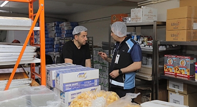 Zabıta Ekipleri Pastaneleri Denetledi