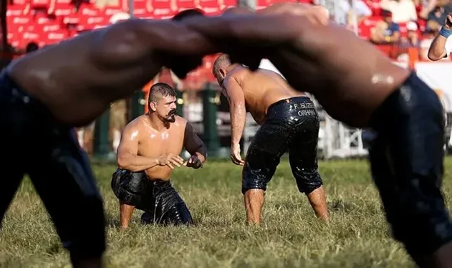 Altın kemer 29 yıldır daimi sahibini bekliyor