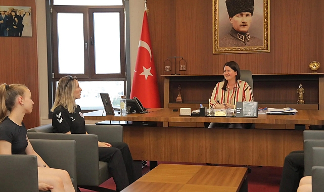 BAŞKAN GENCAN, BAŞARILI SPORCULARI AĞIRLADI