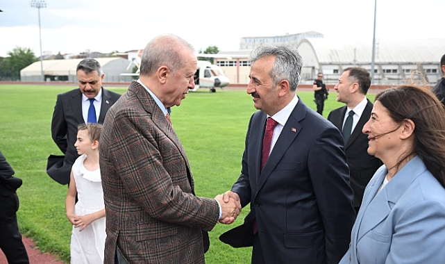Cumhurbaşkanı Erdoğan’ı Edirne’de Vali Sezer Karşıladı