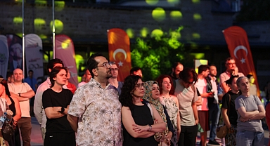 Ekmekçizade Ahmet Paşa Kervansarayı'nda caz konseri