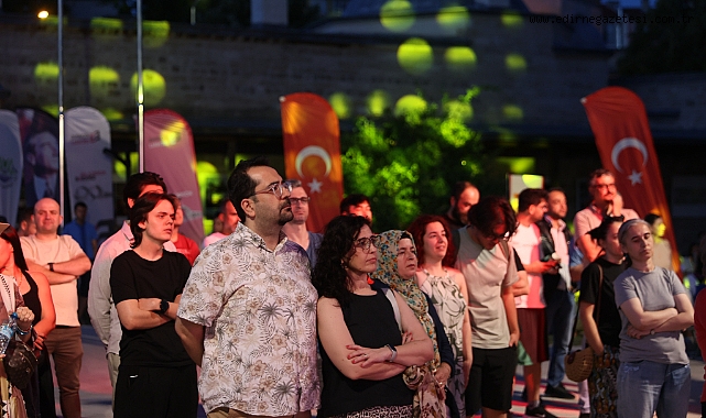 Ekmekçizade Ahmet Paşa Kervansarayı'nda caz konseri