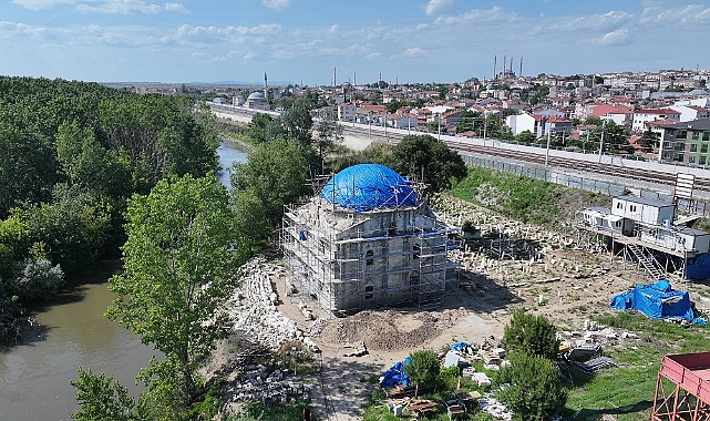 Evliya Kasımpaşa Camisi'nde zemin güçlendirme çalışması yapılıyor