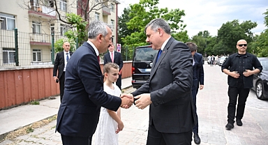 İçişleri Bakanı Mustafa Çiftçi’yi Vali Yunus Sezer Karşıladı