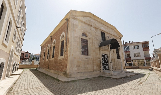 İtalyan Kilisesi Yeniden Hayat Buluyor