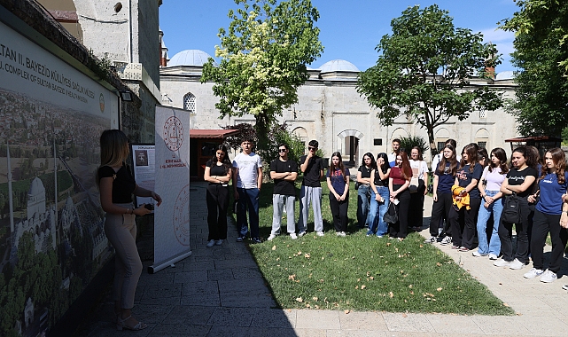 Lise öğrencileri Osmanlı tıbbiyesinde ders işledi