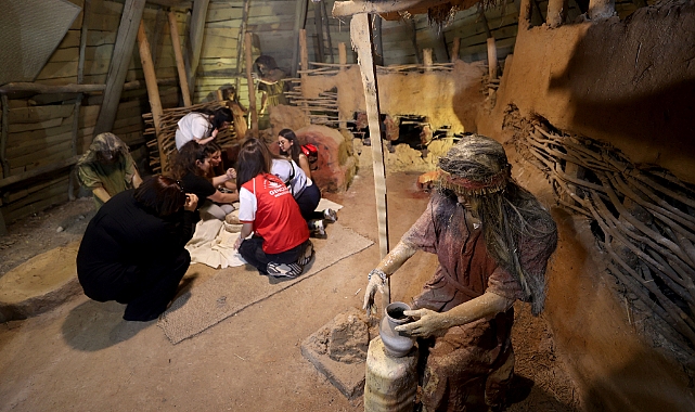 Öğrenciler 8 bin 200 yıl önceki yaşamı deneyimledi