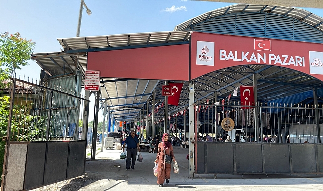 PAZAR SICAK HAVANIN ETKİSİYLE DOLDU TAŞTI