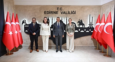 Türk Kızılay heyetinden Vali Sezer'e ziyaret