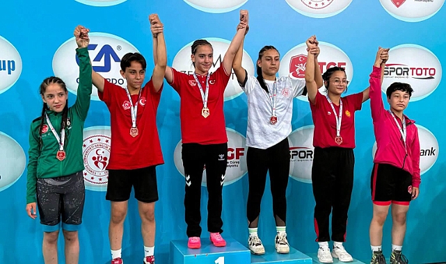 22 Madalyalık Büyük Başarı