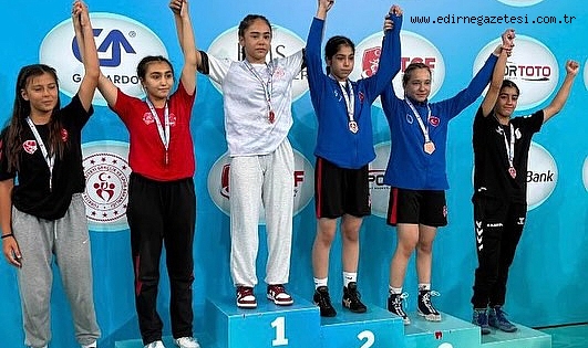 Başkan Gencan Başarılı Sporcuları Kutladı