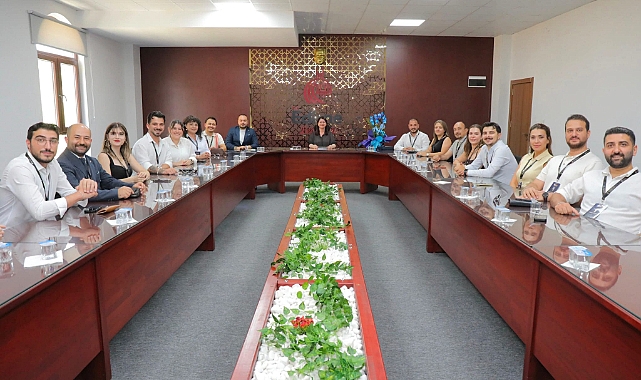 Başkan Gencan, İRA Gayrimenkul Ekibini Ağırladı