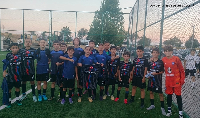 EDİRNE BİRLİK SPOR KULÜBÜ 2014 YAŞ GRUBU LÜLEBURGAZ’DA ŞAMPİYON